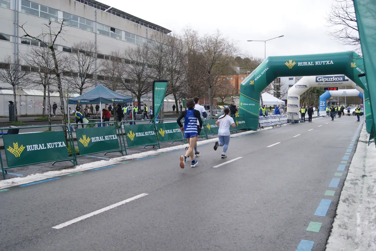 carrera primavera Landoo 010 carrera primavera Landoo 010